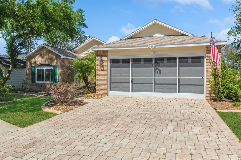 Vendido Recientemente: $325,000 (3 camas, 2 baños, 1693 Pies cuadrados)