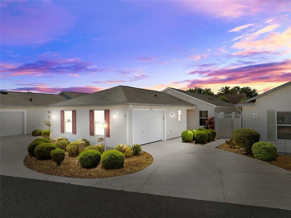 Recently Sold: $349,000 (3 beds, 2 baths, 1397 Square Feet)