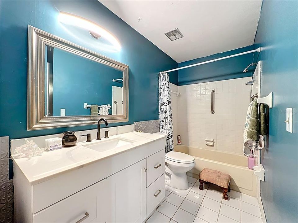 En Venta: $232,000 (3 camas, 2 baños, 1828 Pies cuadrados)