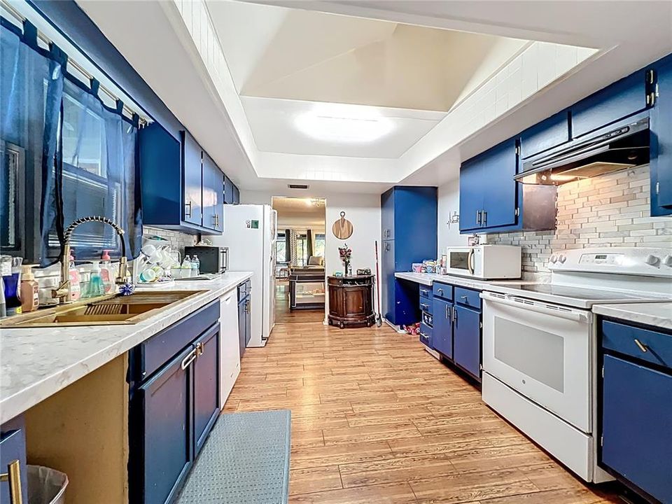 En Venta: $232,000 (3 camas, 2 baños, 1828 Pies cuadrados)