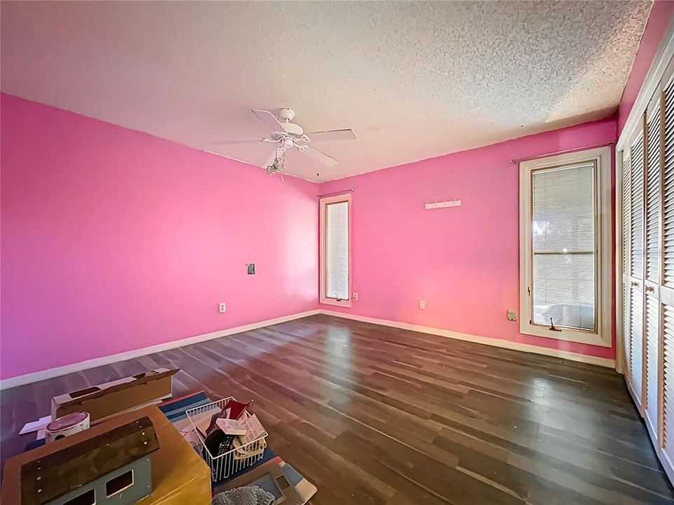 En Venta: $232,000 (3 camas, 2 baños, 1828 Pies cuadrados)