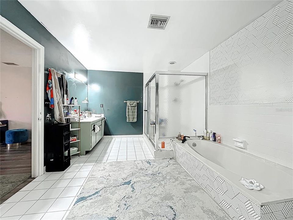 En Venta: $232,000 (3 camas, 2 baños, 1828 Pies cuadrados)