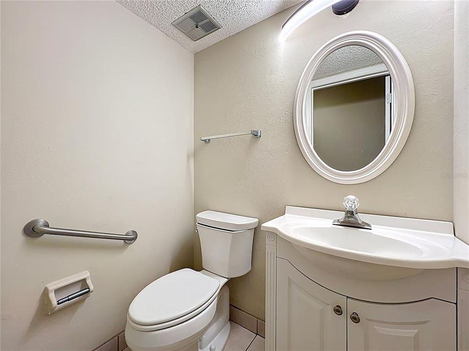 En Venta: $232,000 (3 camas, 2 baños, 1828 Pies cuadrados)