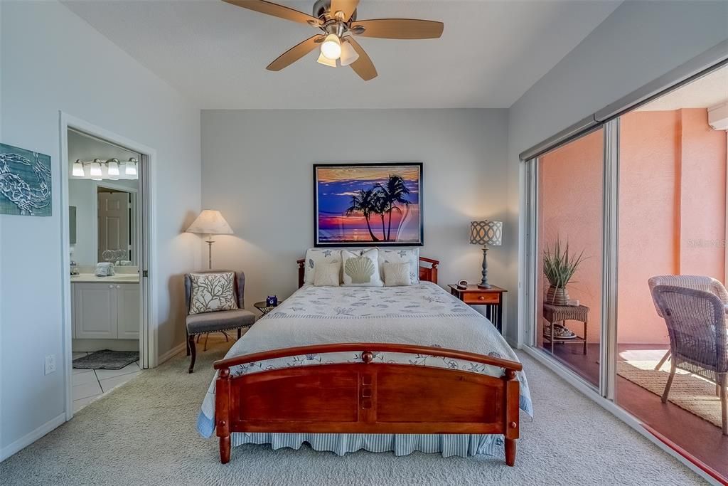 В аренду: $7,000 (2 спален, 2 ванн, 1190 Квадратных фут)