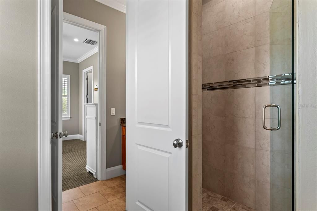 For Sale: $2,475,000 (5 beds, 4 baths, 3978 Square Feet)