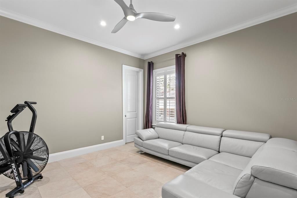 For Sale: $2,475,000 (5 beds, 4 baths, 3978 Square Feet)