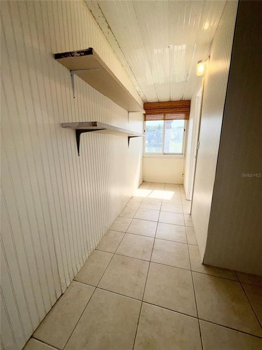 Active With Contract: $150,000 (2 beds, 2 baths, 888 Square Feet)