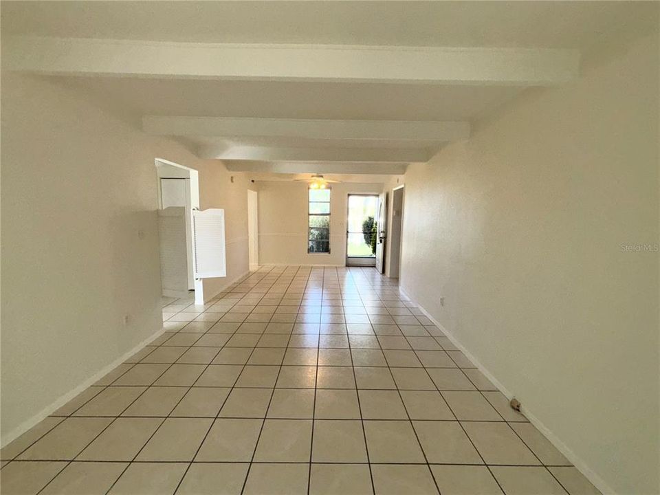 Active With Contract: $150,000 (2 beds, 2 baths, 888 Square Feet)