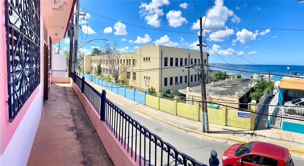 For Sale: $450,000 (3 beds, 2 baths, 6605 Square Feet)