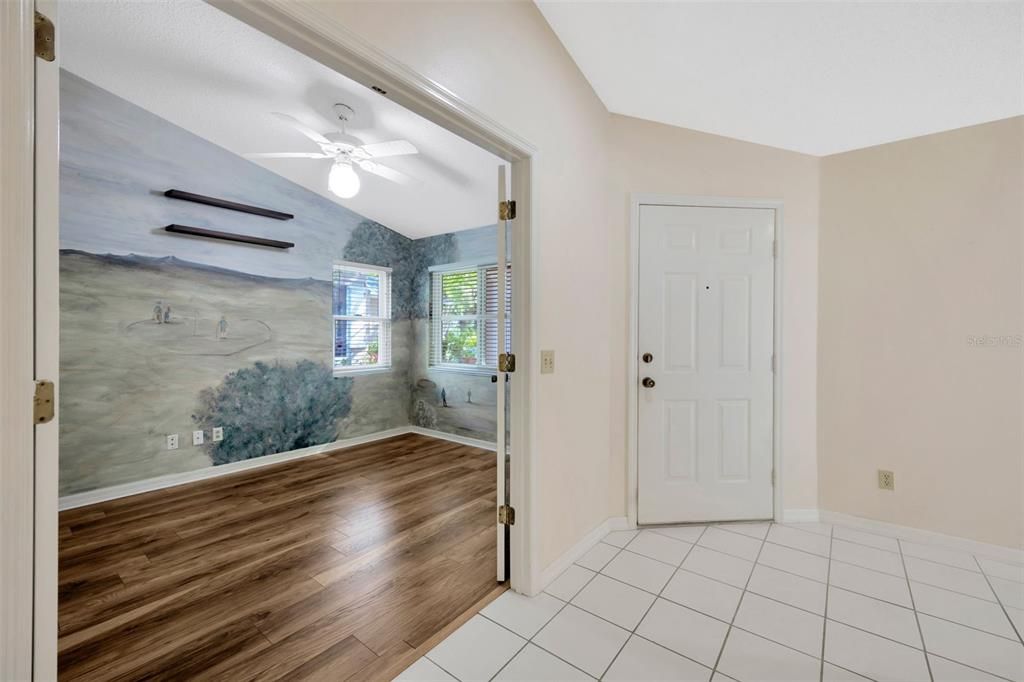 Под контрактом: $250,000 (3 спален, 2 ванн, 1520 Квадратных фут)