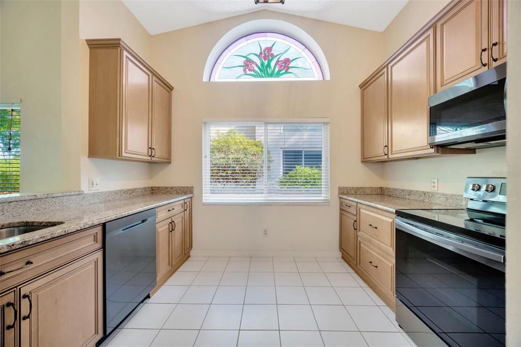 Под контрактом: $250,000 (3 спален, 2 ванн, 1520 Квадратных фут)