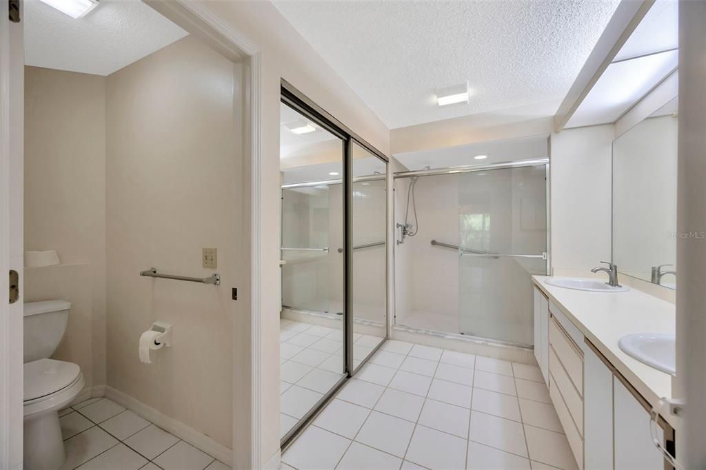 Под контрактом: $250,000 (3 спален, 2 ванн, 1520 Квадратных фут)