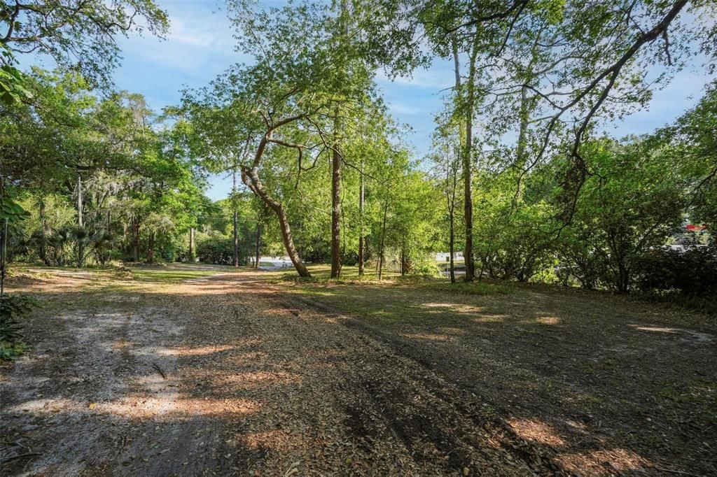 For Sale: $1,400,000 (2 beds, 2 baths, 784 Square Feet)