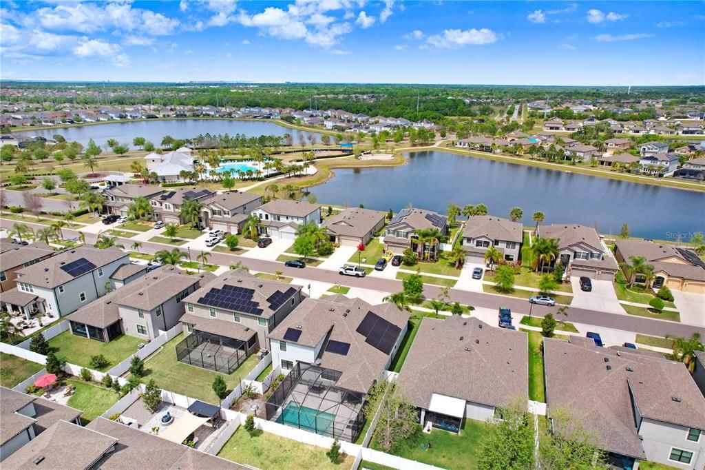 Activo con contrato: $550,000 (4 camas, 3 baños, 3118 Pies cuadrados)