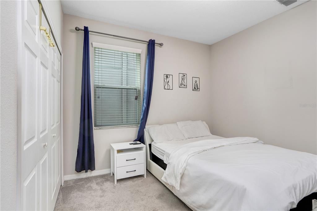 Activo con contrato: $550,000 (4 camas, 3 baños, 3118 Pies cuadrados)