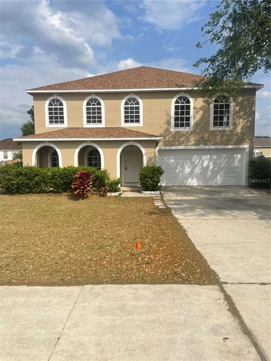 Recently Rented: $2,400 (4 beds, 3 baths, 3160 Square Feet)