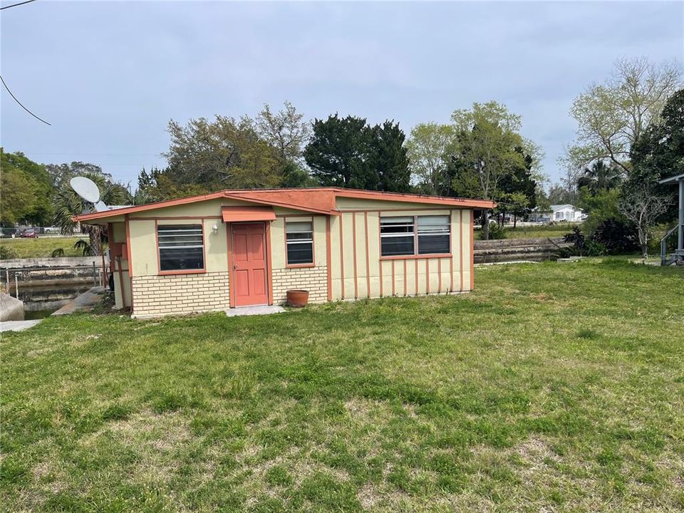 Recently Sold: $75,000 (1 beds, 1 baths, 653 Square Feet)