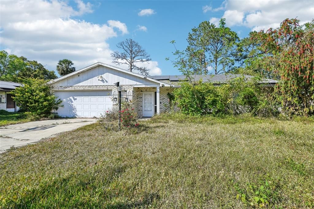 Recently Sold: $240,000 (4 beds, 2 baths, 2327 Square Feet)