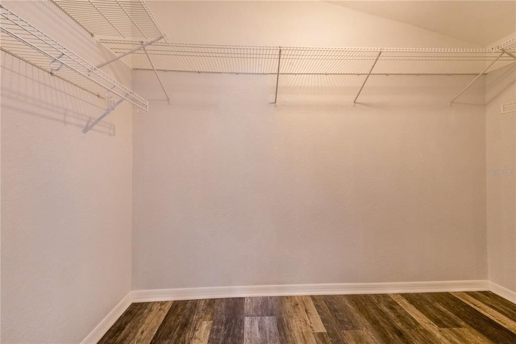 For Sale: $399,000 (3 beds, 2 baths, 1603 Square Feet)