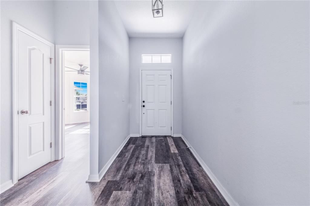 For Sale: $399,000 (3 beds, 2 baths, 1603 Square Feet)