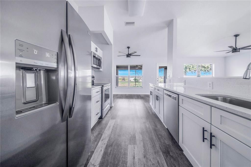 For Sale: $399,000 (3 beds, 2 baths, 1603 Square Feet)