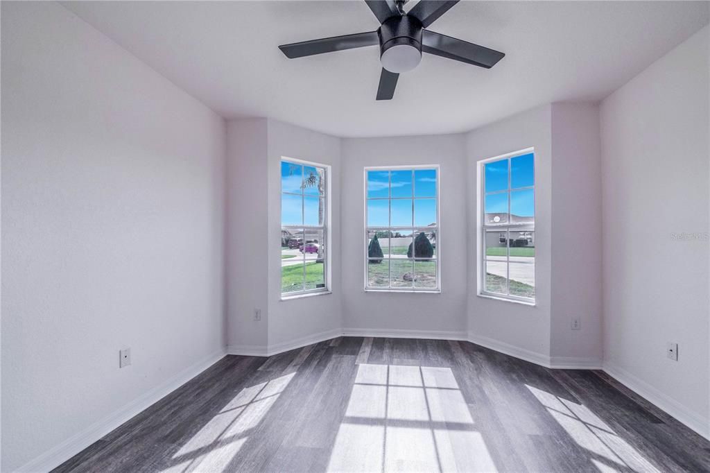 For Sale: $399,000 (3 beds, 2 baths, 1603 Square Feet)