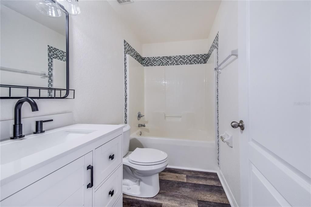 For Sale: $399,000 (3 beds, 2 baths, 1603 Square Feet)