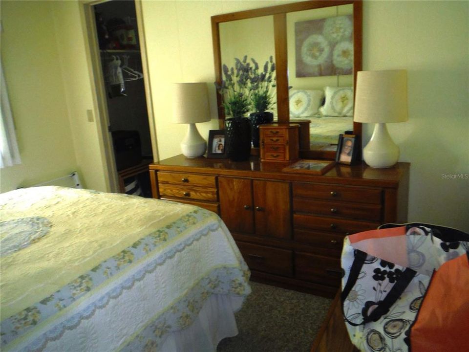 For Sale: $213,000 (2 beds, 2 baths, 1168 Square Feet)