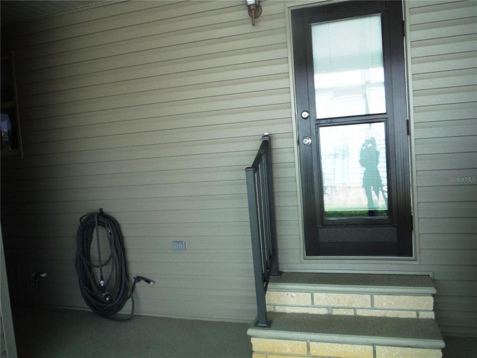 For Sale: $213,000 (2 beds, 2 baths, 1168 Square Feet)