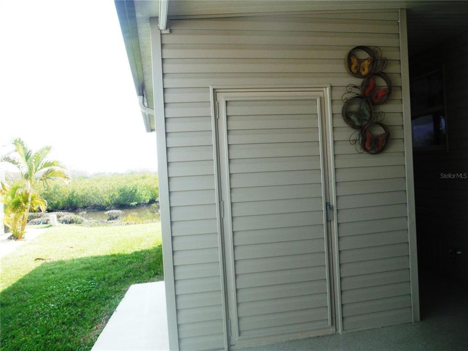 For Sale: $213,000 (2 beds, 2 baths, 1168 Square Feet)