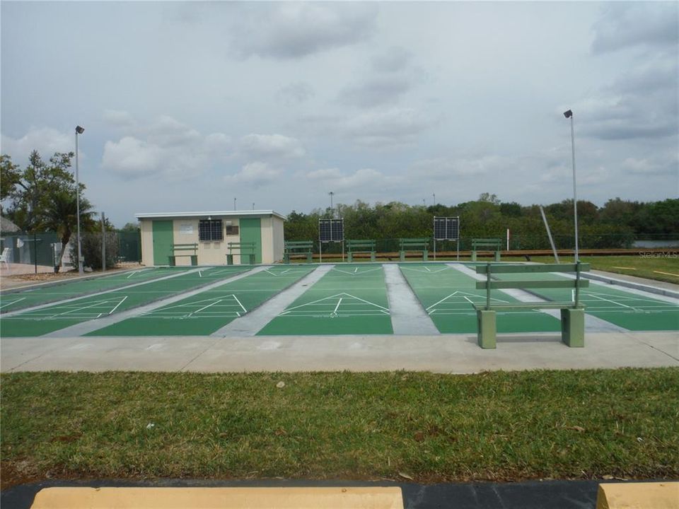 For Sale: $213,000 (2 beds, 2 baths, 1168 Square Feet)