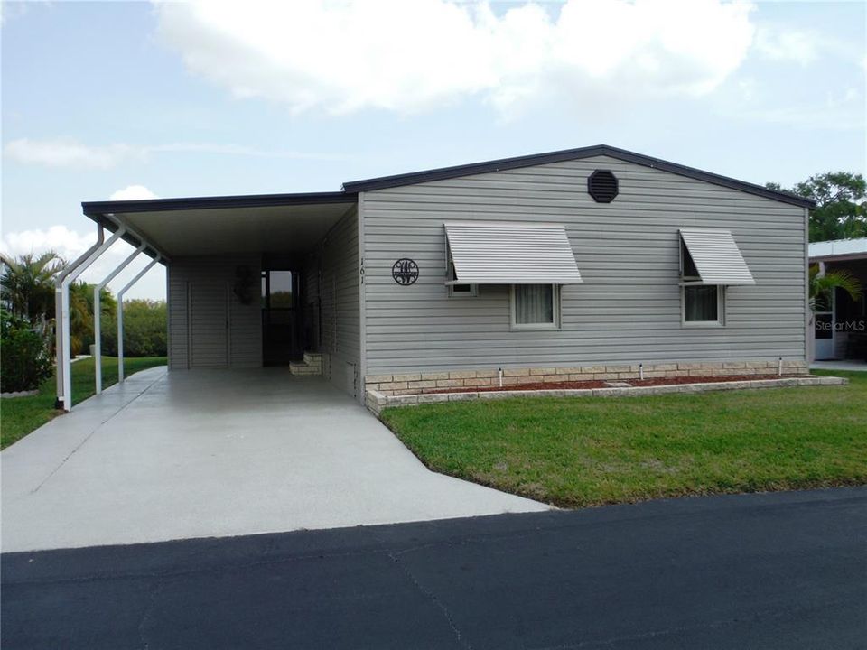 For Sale: $213,000 (2 beds, 2 baths, 1168 Square Feet)