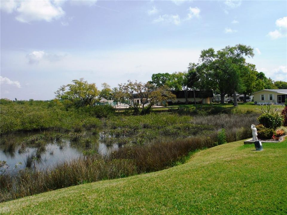 For Sale: $213,000 (2 beds, 2 baths, 1168 Square Feet)