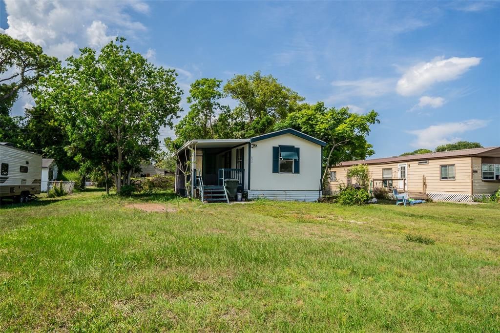 Недавно продано: $104,900 (2 спален, 1 ванн, 784 Квадратных фут)