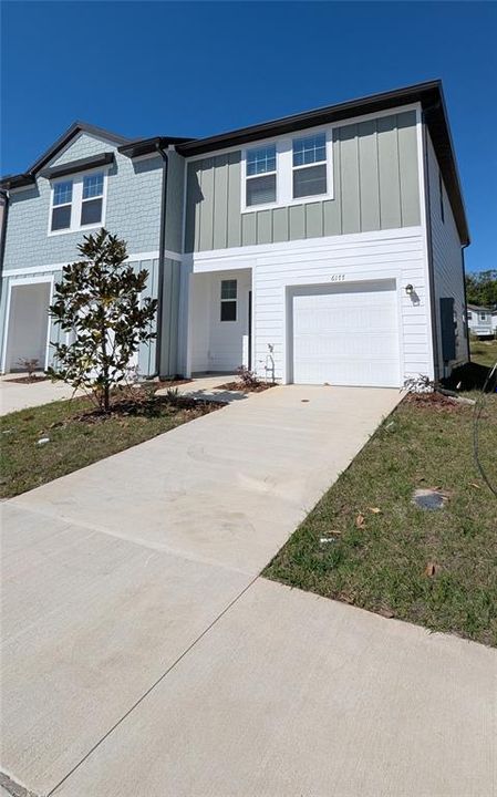 Recently Rented: $2,000 (3 beds, 2 baths, 1386 Square Feet)