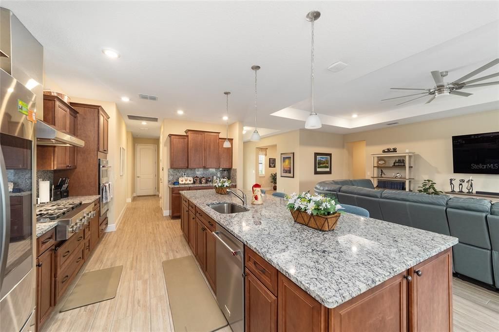 На продажу: $675,000 (3 спален, 3 ванн, 2893 Квадратных фут)