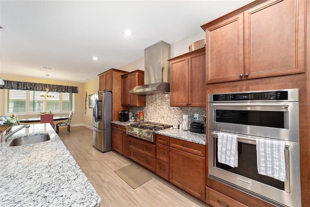 На продажу: $675,000 (3 спален, 3 ванн, 2893 Квадратных фут)