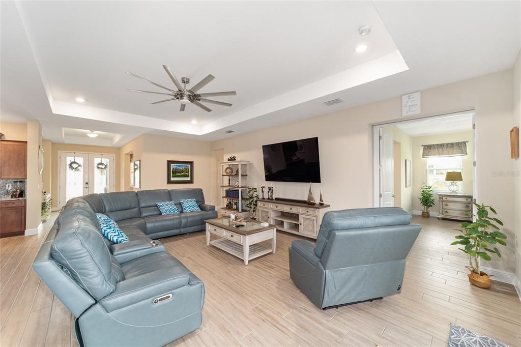 На продажу: $675,000 (3 спален, 3 ванн, 2893 Квадратных фут)