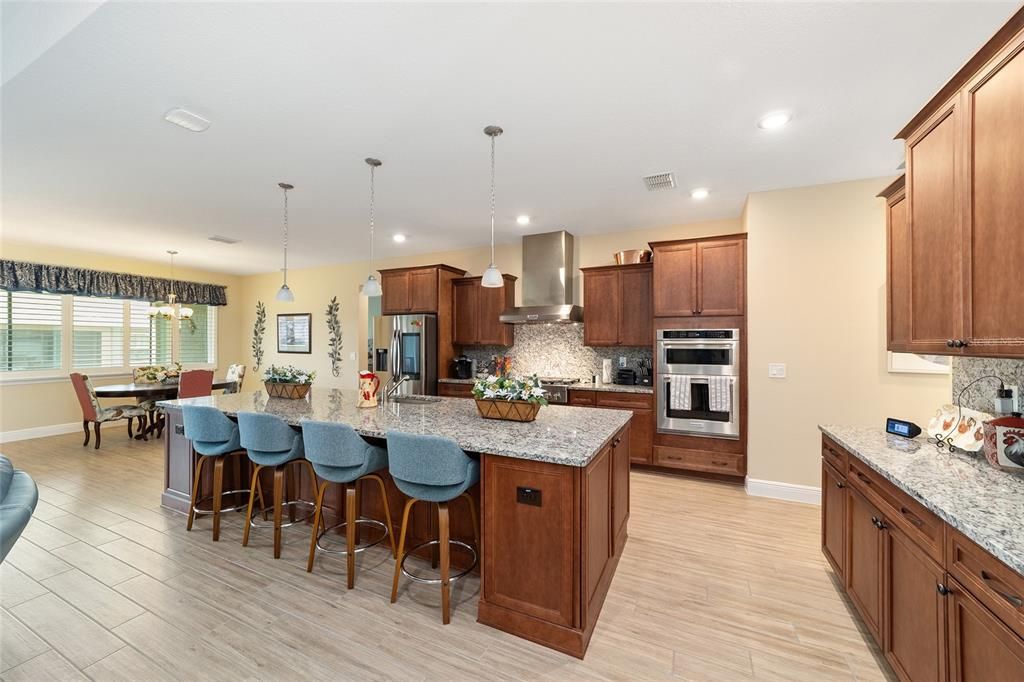 На продажу: $675,000 (3 спален, 3 ванн, 2893 Квадратных фут)