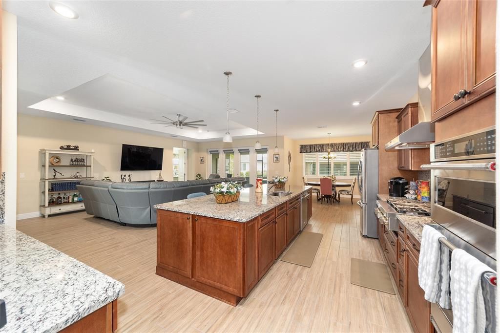 На продажу: $675,000 (3 спален, 3 ванн, 2893 Квадратных фут)