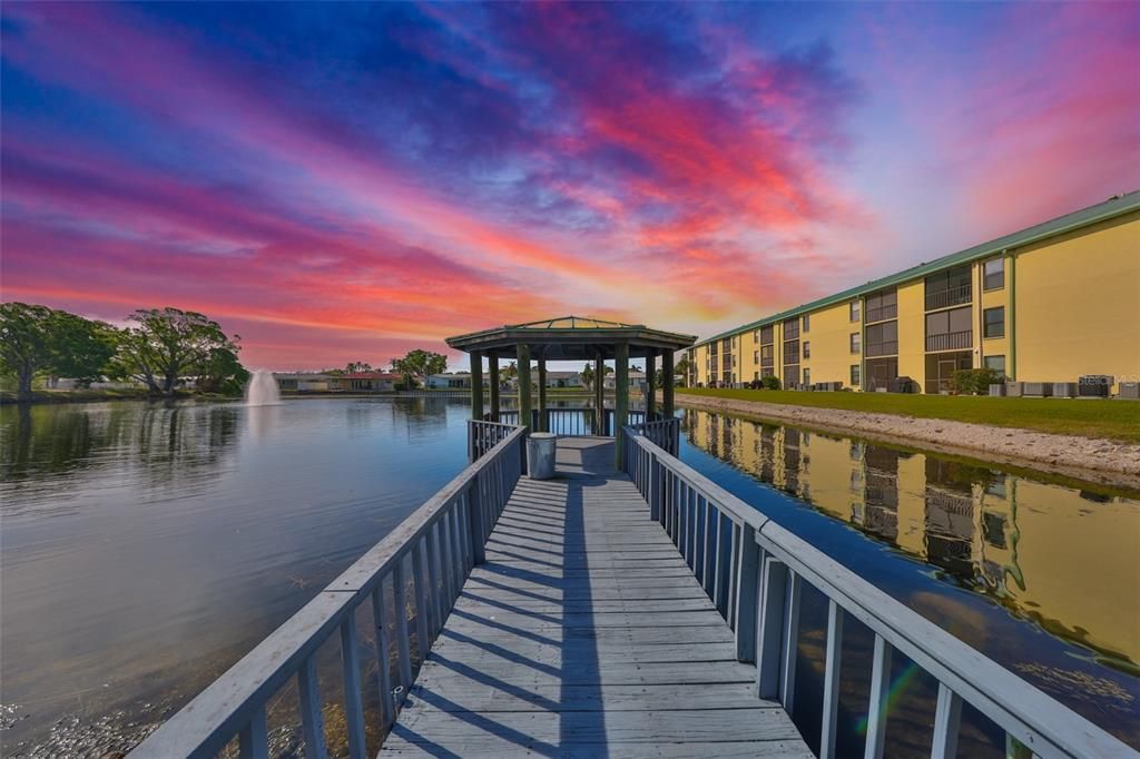 For Sale: $196,777 (2 beds, 2 baths, 865 Square Feet)