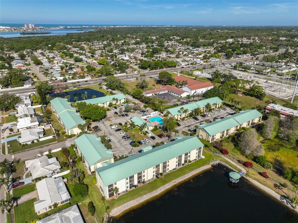 For Sale: $196,777 (2 beds, 2 baths, 865 Square Feet)