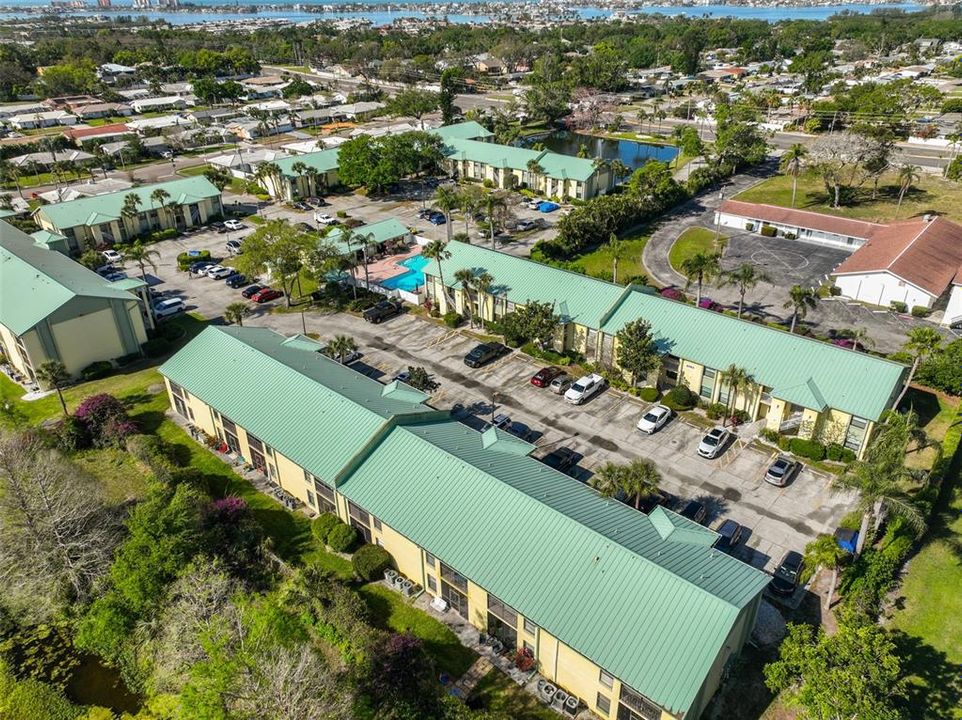 For Sale: $196,777 (2 beds, 2 baths, 865 Square Feet)