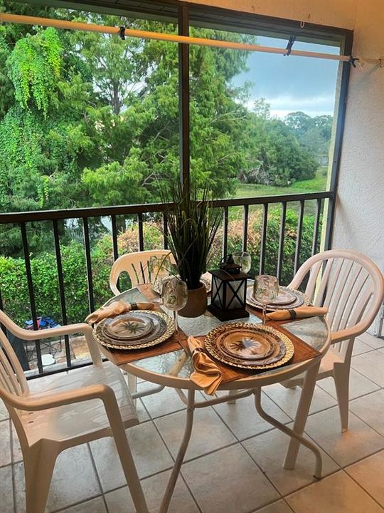 For Sale: $196,777 (2 beds, 2 baths, 865 Square Feet)