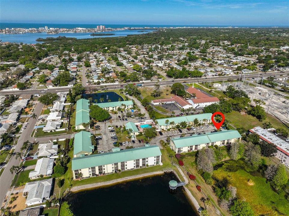 For Sale: $196,777 (2 beds, 2 baths, 865 Square Feet)