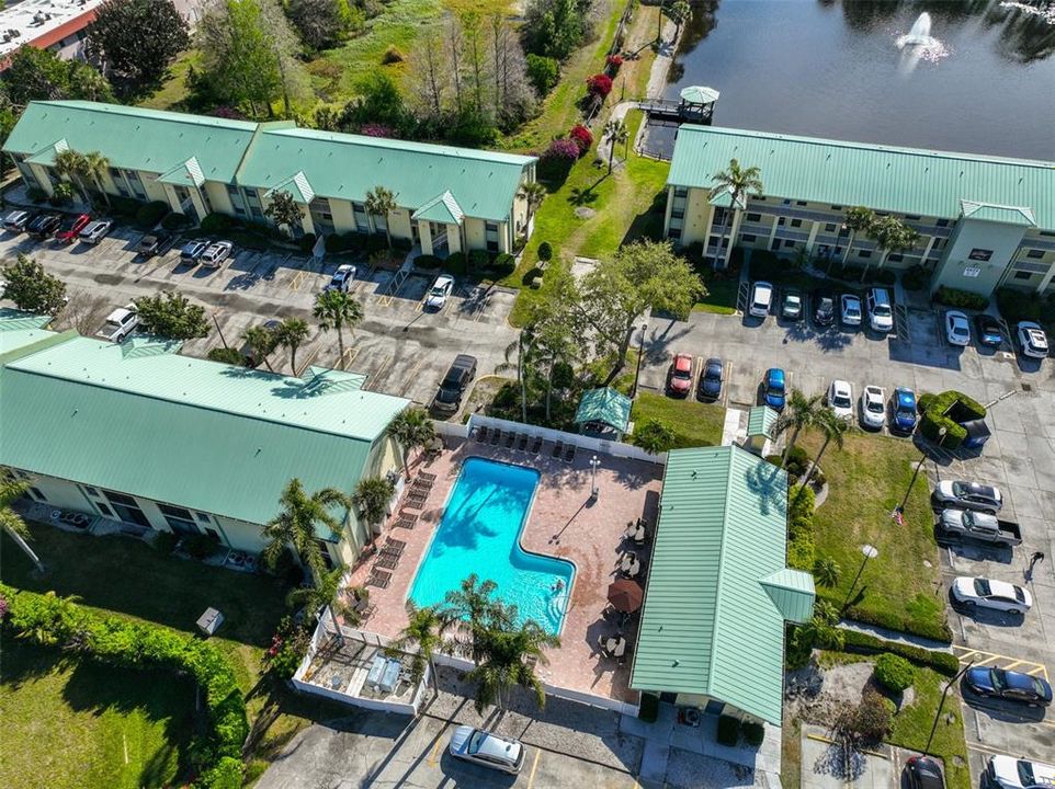 For Sale: $196,777 (2 beds, 2 baths, 865 Square Feet)