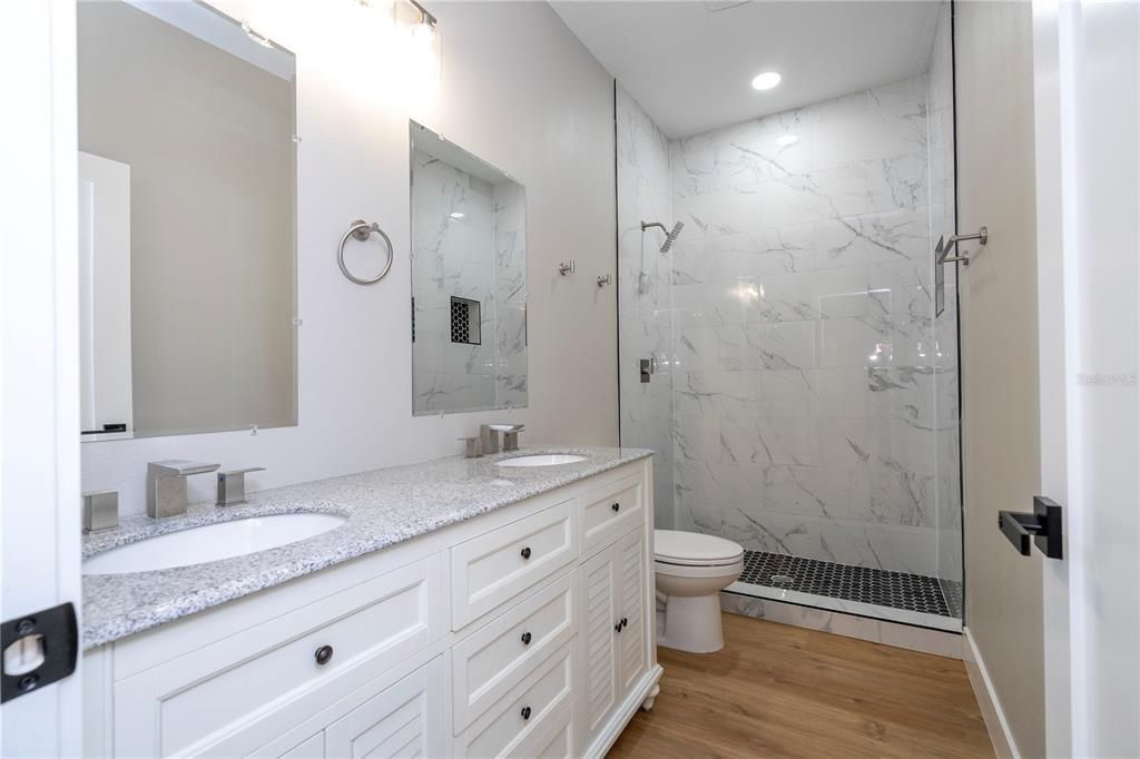 En Venta: $279,900 (3 camas, 2 baños, 1460 Pies cuadrados)