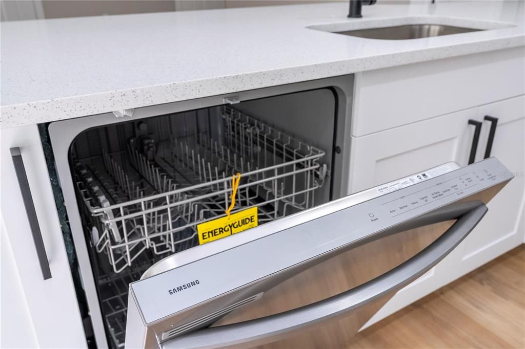 En Venta: $279,900 (3 camas, 2 baños, 1460 Pies cuadrados)