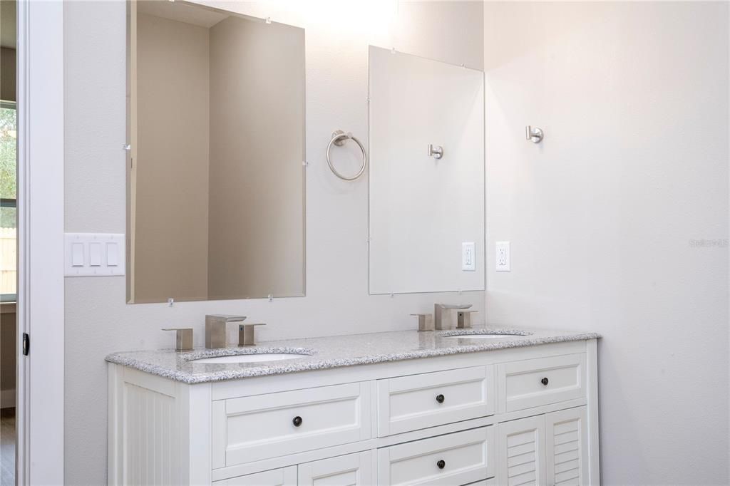 En Venta: $279,900 (3 camas, 2 baños, 1460 Pies cuadrados)