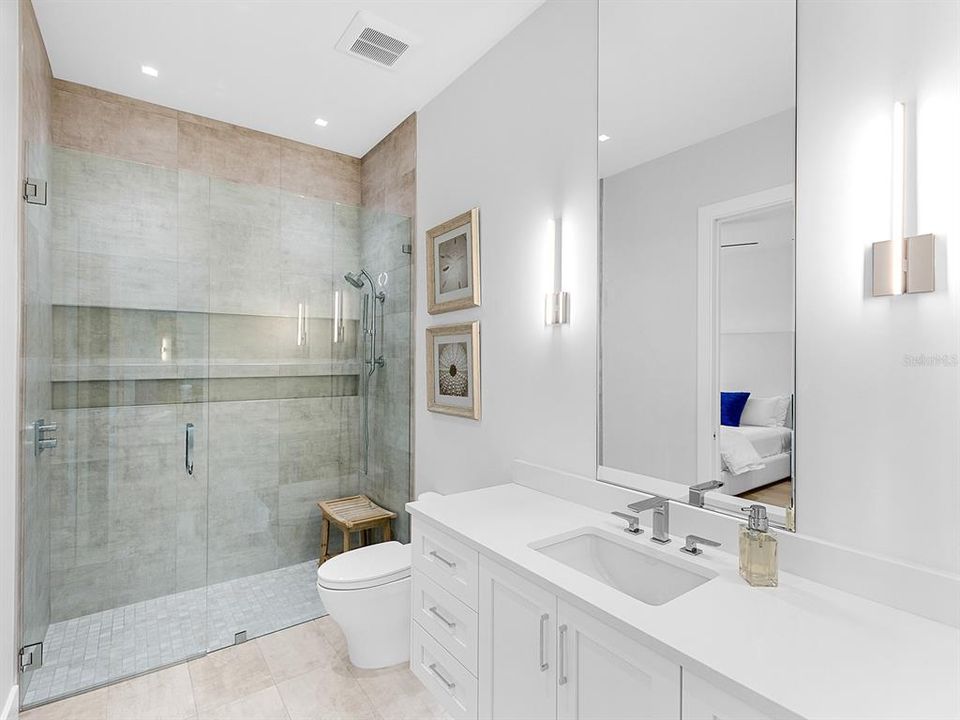 待售: $14,995,000 (5 贝兹, 5 浴室, 5882 平方英尺)